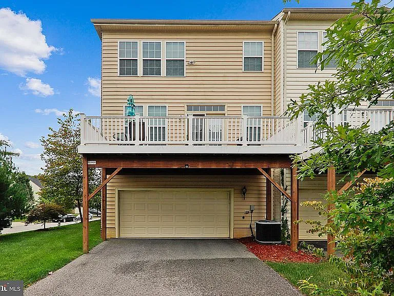 2834 Admiral Ridge Rd — Photo 3