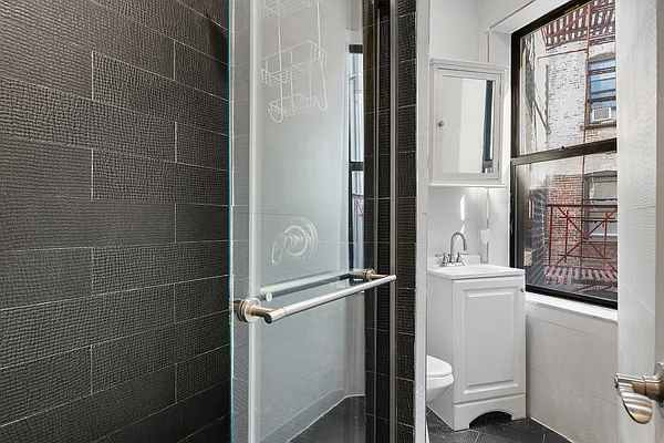 Rented by REAL New York | media 15