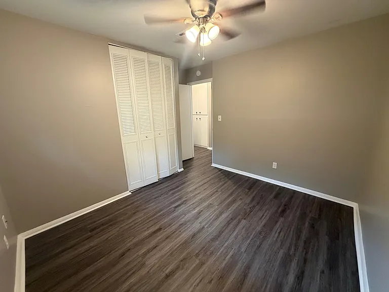 4919 S Oswego Ave — Photo 23