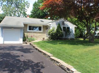 15 Miller Rd, Poughkeepsie, NY 12603