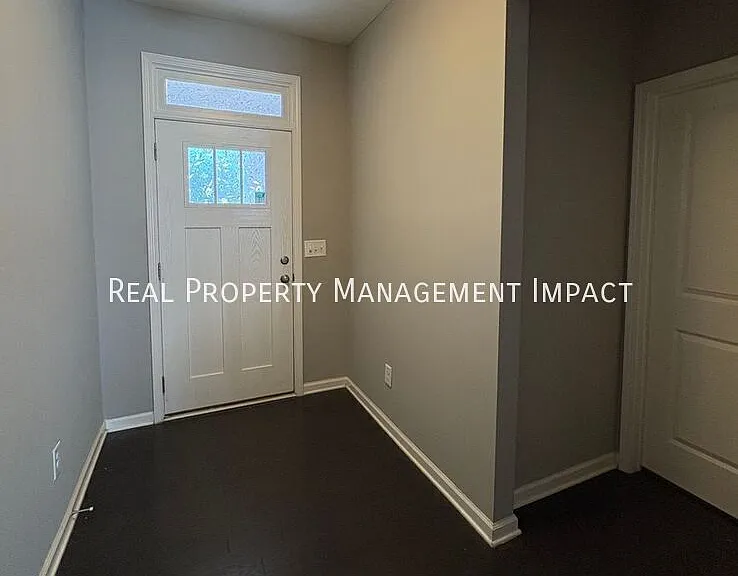 214 Churment Ct — Photo 5
