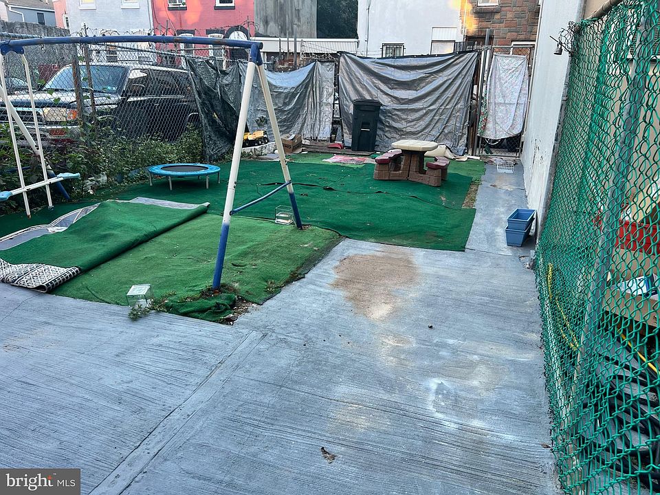 2nd image of 2021 N Leithgow St