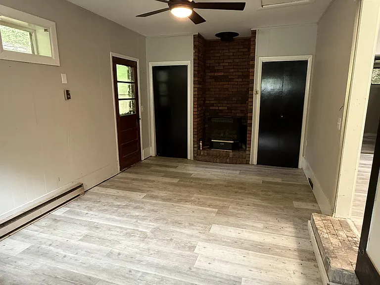 490 N Wilson Ave — Photo 15