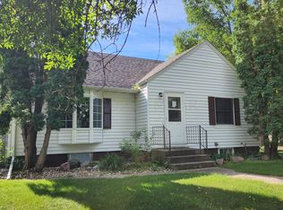 229 11th Ave, Enderlin, ND 58027