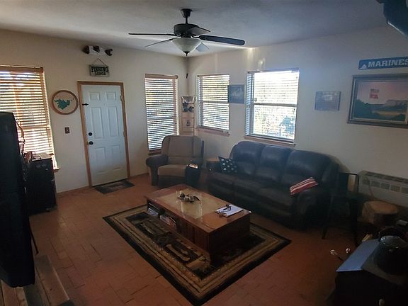 5th image of 35 Christy Ln