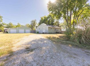 513 W 7th St, Solomon, KS 67480