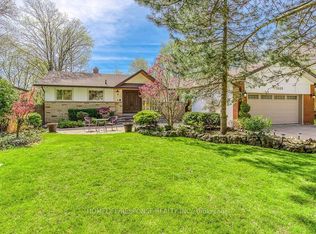 3640 Burnbrae Dr, Mississauga, ON L5C2N7