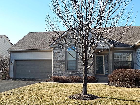 2nd image of 109 Pebble Creek Dr SW