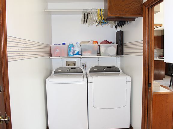 5th image of 109 Buckingham Ct