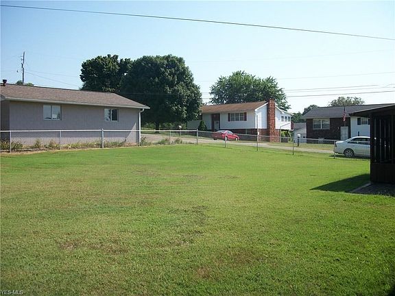 4th image of 2300 Norris Ave