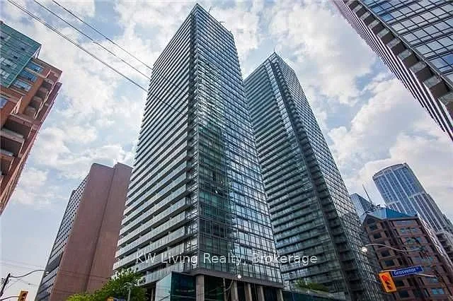 37 Grosvenor St #507 — Photo 1