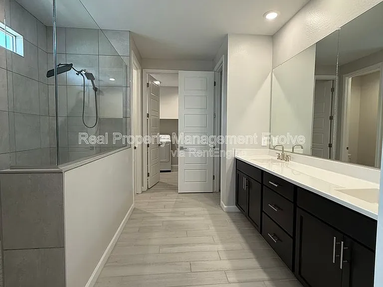 5118 E Anderson Dr — Photo 15