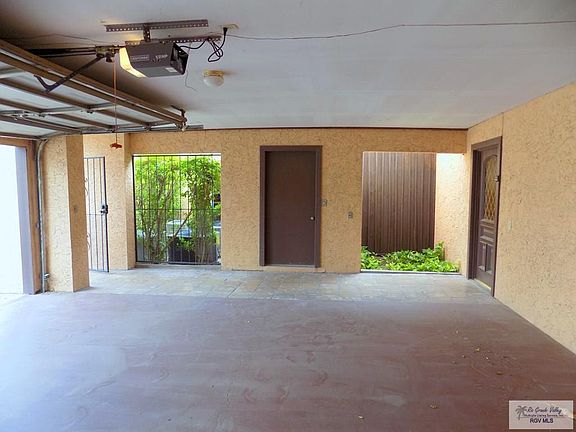 3rd image of 3 Waterfront Dr