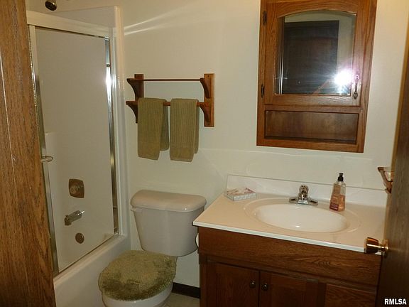 4th image of 1211 48th Ave APT 29