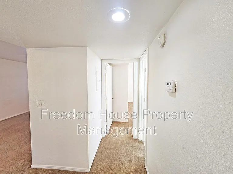 2341 E Calvada Blvd #2 — Photo 12