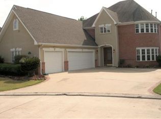 11 Waterford Dr, Orange, TX 77630