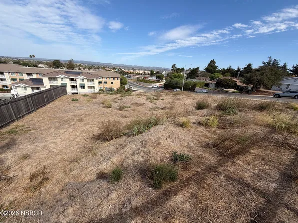 209 S 7th St, Lompoc, CA 93436