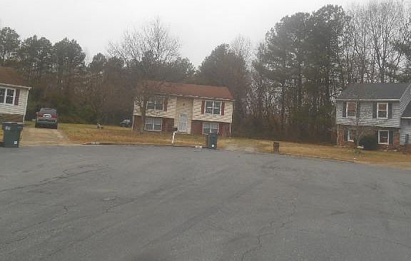 4th image of 2112 Bromby St