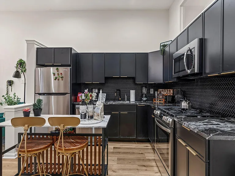 354 N Front St #1 — Photo 9