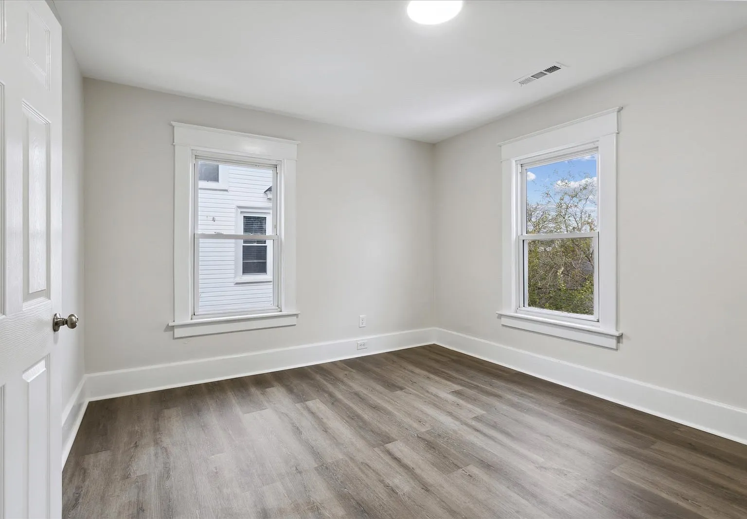 3 bed, 1000 sqft, $1,750 — Photo 4