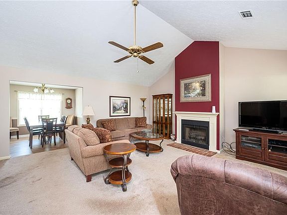 4th image of 4015 Paloverde Dr NW