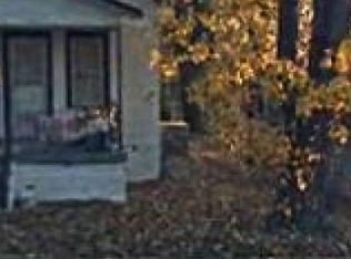 18 Walnut St, Loudon, TN 37774