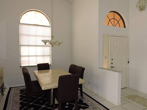 3rd image of 8473 Heather Pl