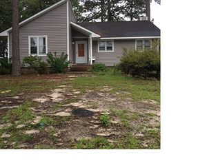 106 Alexander Ln, Spring Lake, NC 28390