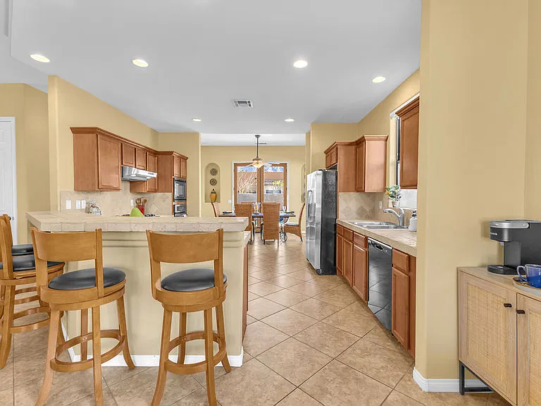 54052 Avenida Martinez — Photo 21