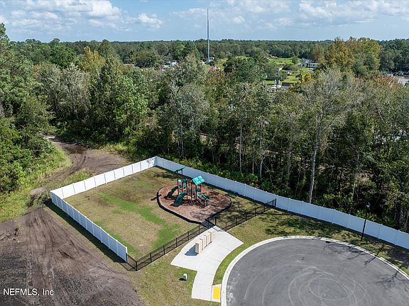 5th image of 14739 MACADAMIA Lane #101