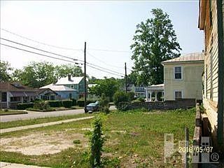2nd image of 520 Bladen St
