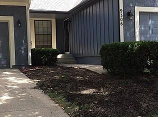 9306 W 121st Ter, Overland Park, KS 66213