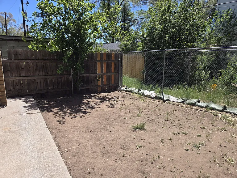 2707 N Ellen St — Photo 14