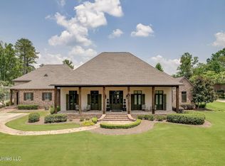 274 Hidden Oaks Dr, Ridgeland, MS 39157