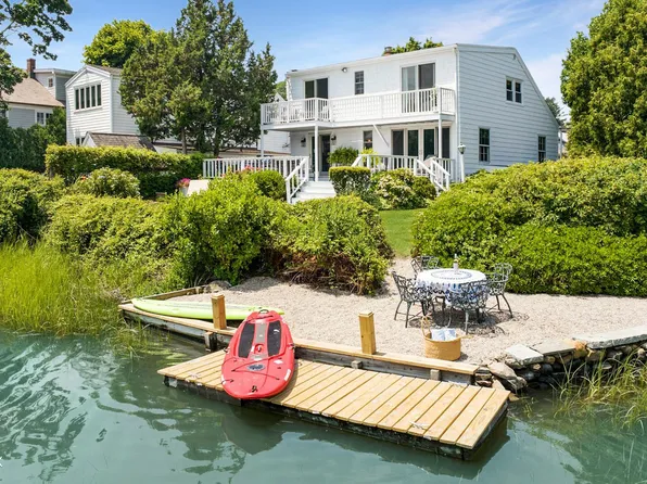 61 Roton Ave, Norwalk, CT 06853