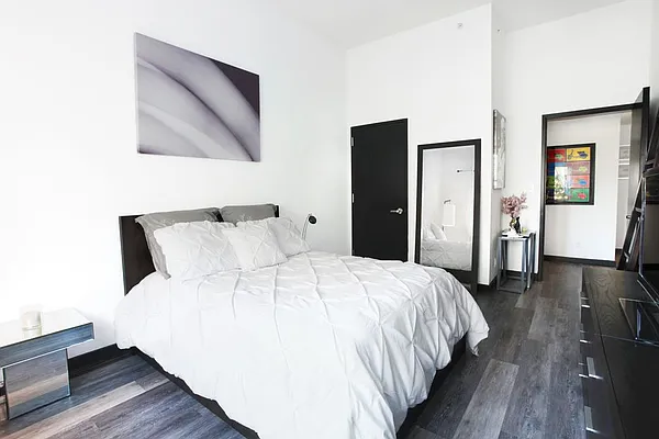 Rented by The Dermot Realty Management Company | media 17