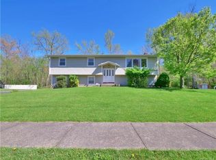 198 Rutgers Rd W, Orangeburg, NY 10962