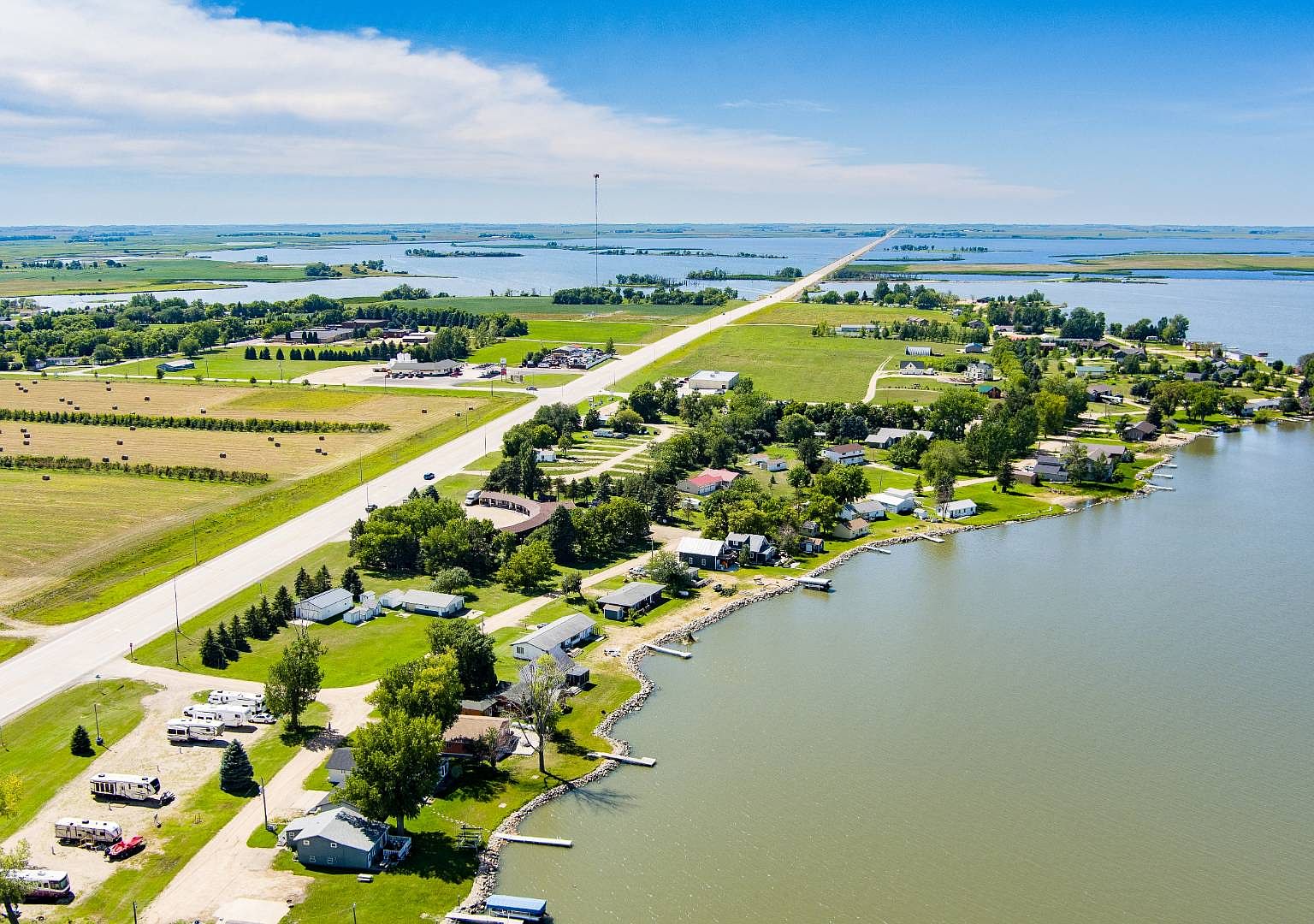 306 E Lakeshore Dr, Waubay, SD 57273 MLS 11202044 Zillow