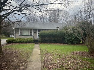 49 Haywood St, West Middlesex, PA 16159