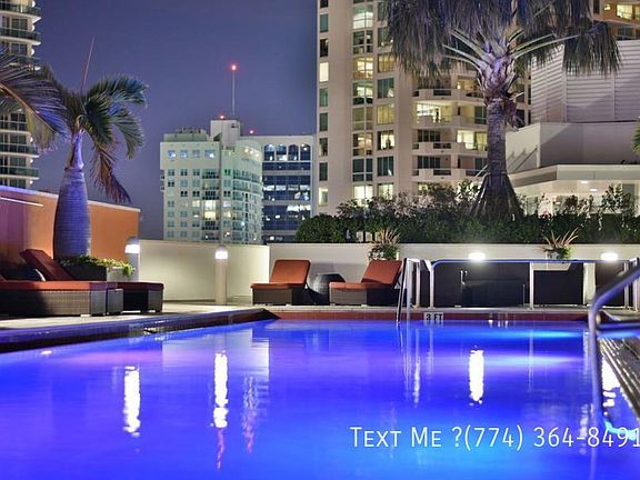 3rd image of 512 NE 5th Ave #A-65