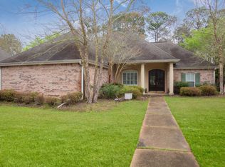 804 Canebrake Dr, Ocean Springs, MS 39564