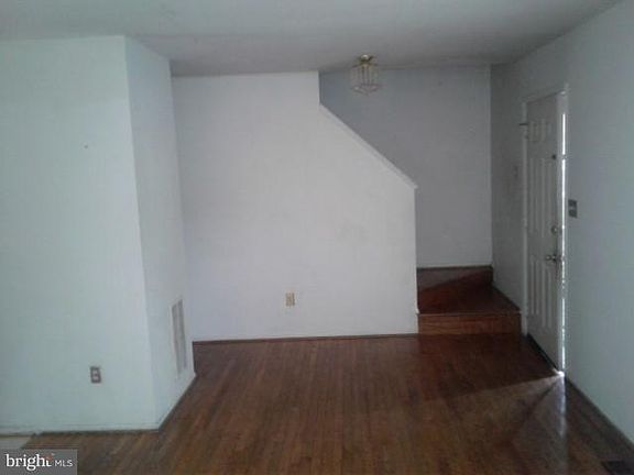 4th image of 9718 Pleasant Gate Ln