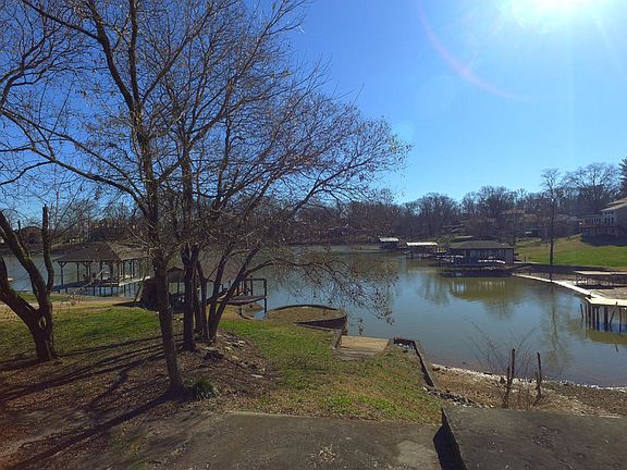 5th image of 3674 Sandy Shore Dr