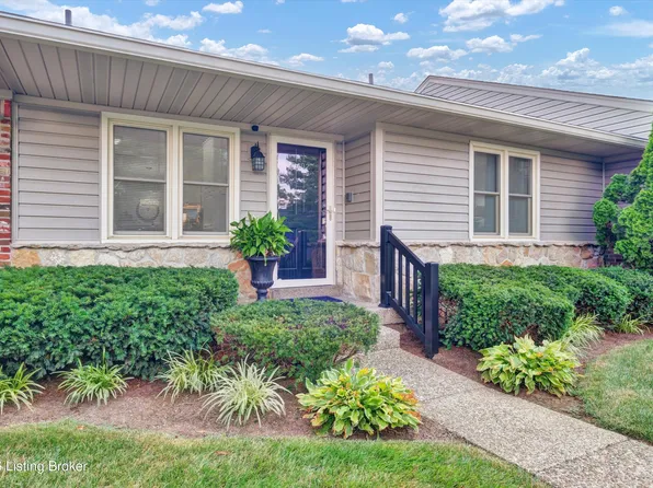 10402 Lakeshore Blf, Louisville, KY 40223