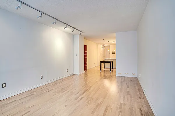 Rented by Oxford Property Group | media 30