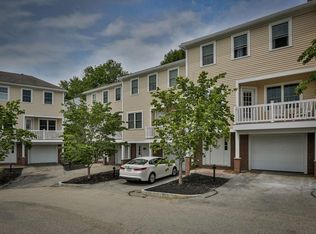 15 Currier St UNIT 2, Amesbury, MA 01913