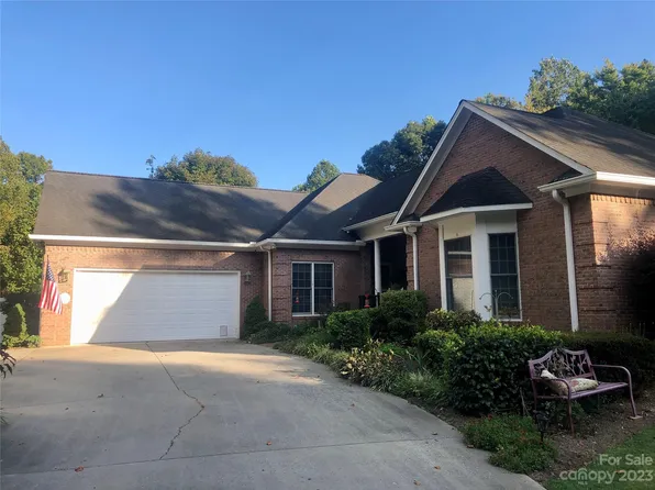 213 Forest Ridge Dr, Rutherfordton, NC 28139