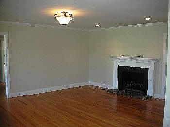 2nd image of 2117 Glendale Gdns