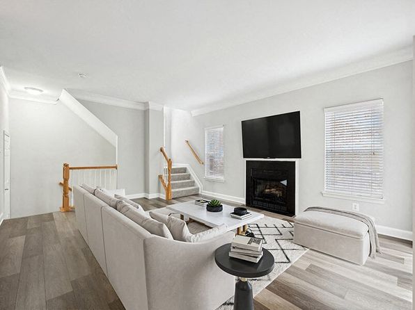 2150 Astoria Cir #D51-305