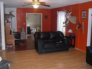 4th image of 119 Oakley Dr